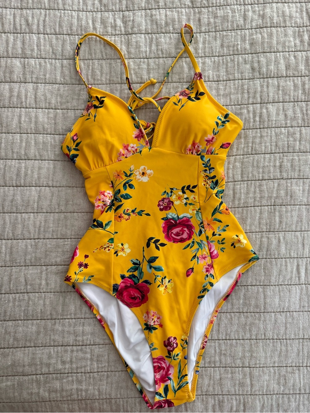 Cupshe Yellow Floral One-Piece Swimsuit